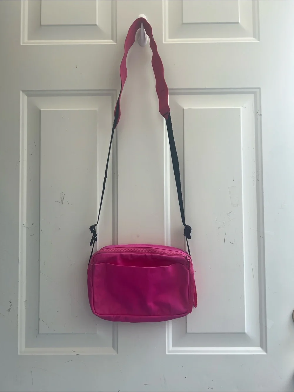 EVERLANE Pink Crossbody Shoulder Bag - Lightweight Everyday Bag